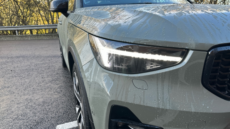 Volvo XC40 2.0 B4P Ultra Dark 5dr Auto Petrol Estate